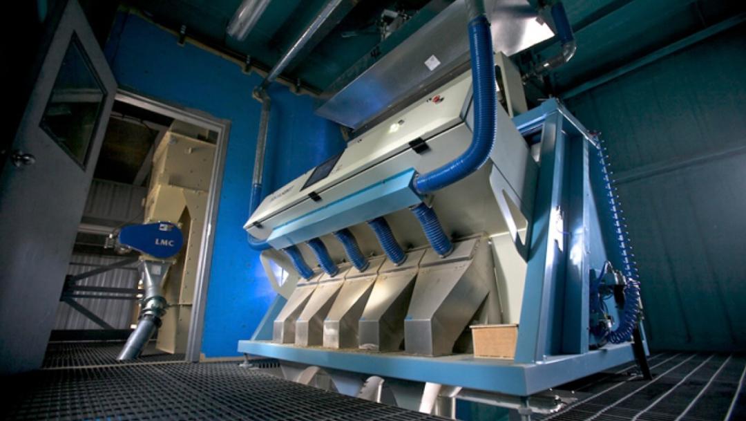 سورتینگ نخود و حبوبات کارماشین به مدیریت مهدی ساعدی در کرمانشاه